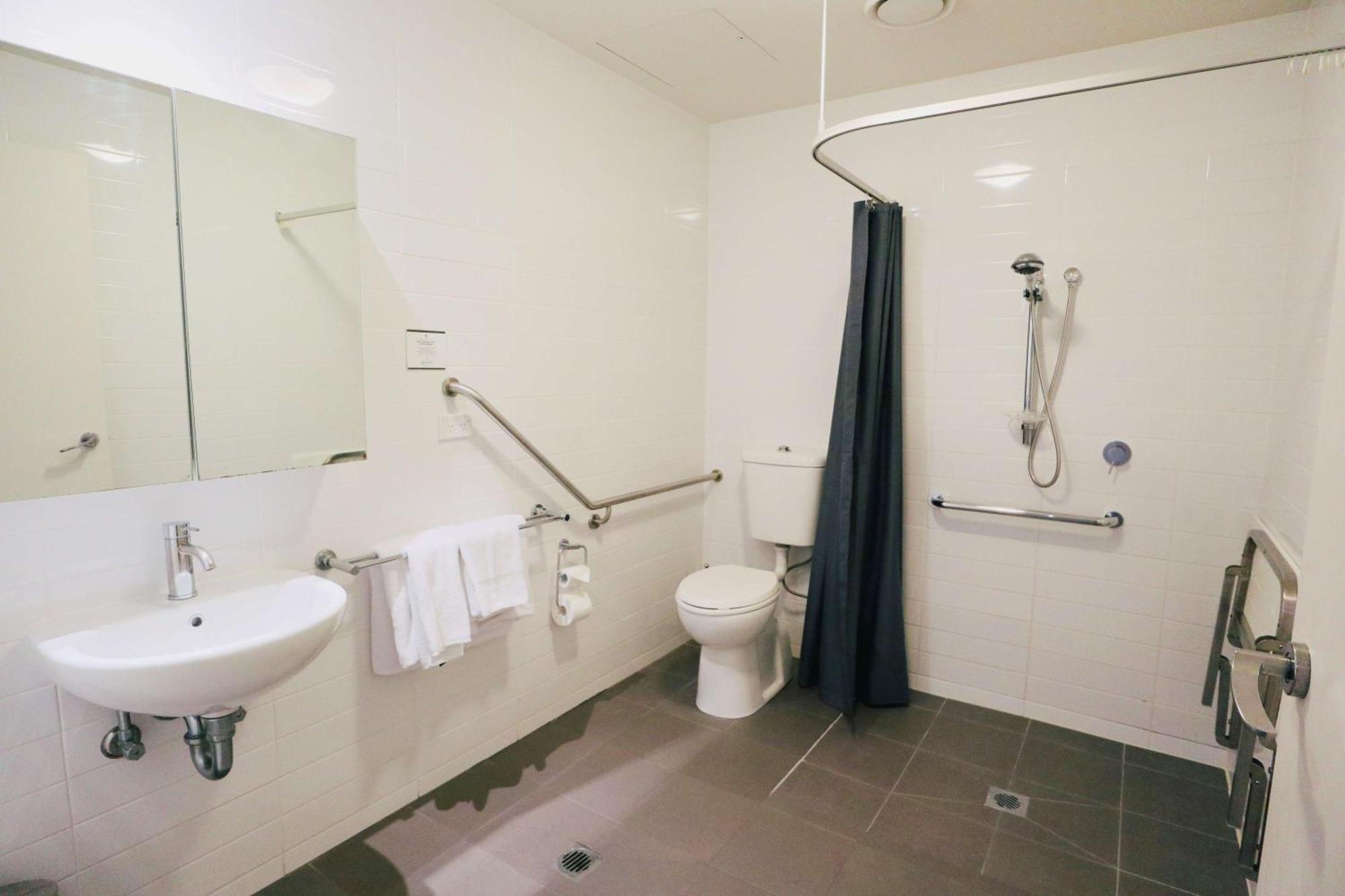 Quest Campbelltown Aparthotel Exterior photo