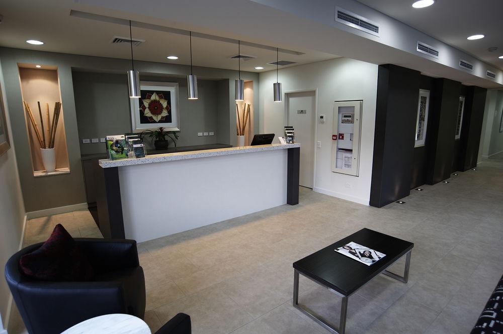 Quest Campbelltown Aparthotel Exterior photo